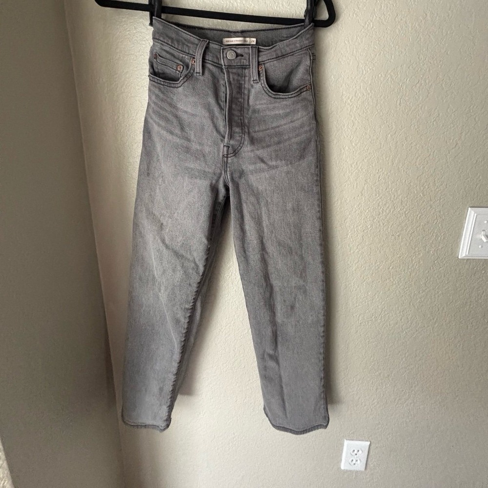 Levi's Strauss rib cage straight ankle grey jeans. size 24